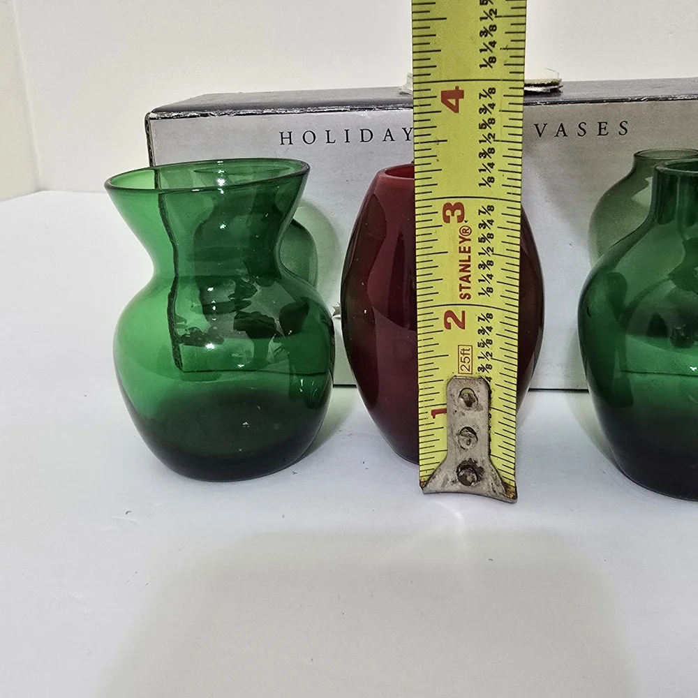 boxed DANSK‎ Mini Holiday Vases Set Glass Red Green Christmas Holiday Home Decor